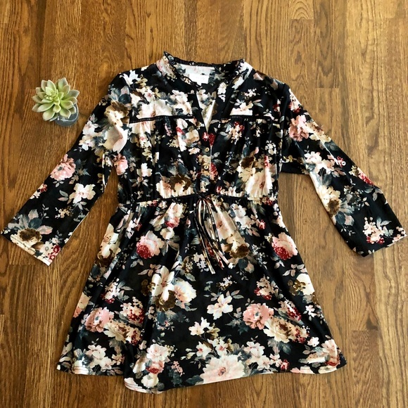 Siren Lily | Floral Maternity Blouse - Picture 5 of 7